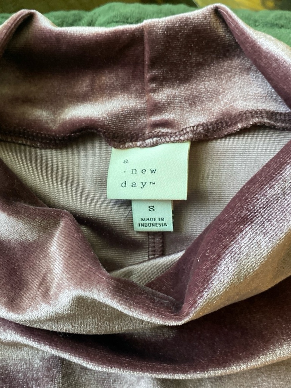 a new day Plush Velvet Top in Mauve